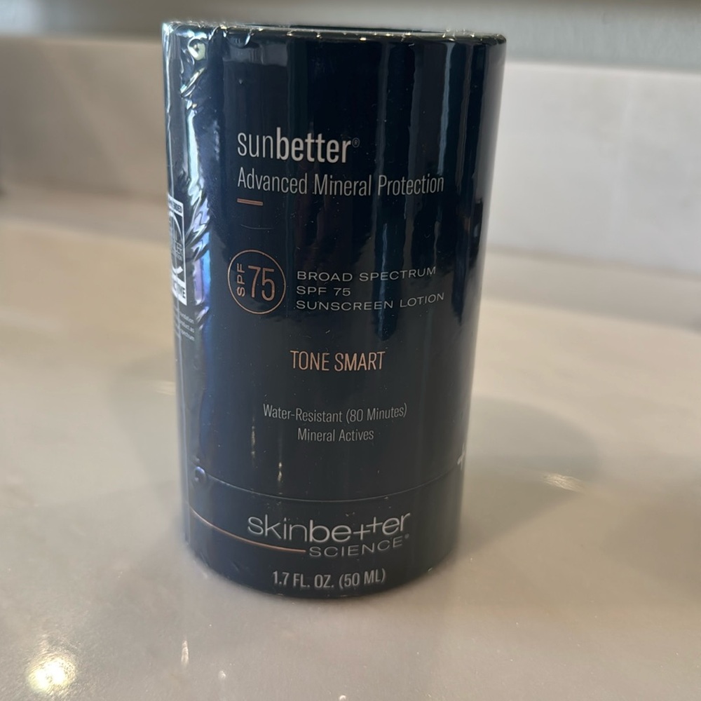 SkinBetter Tone smart NWT